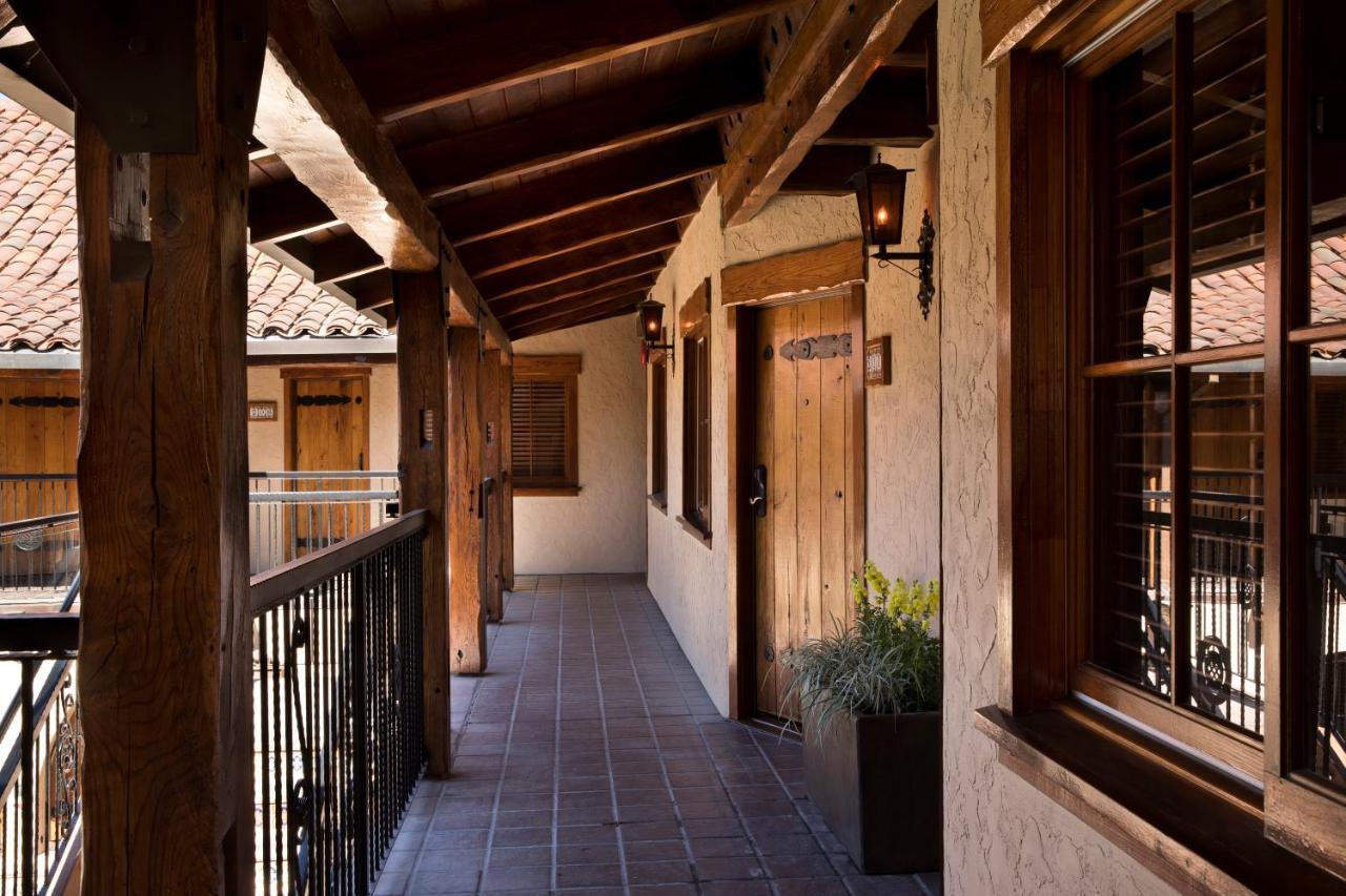 Rancho Caymus 3*