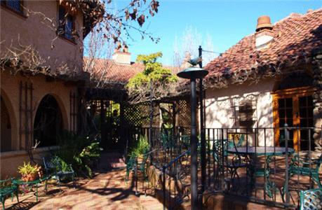 Rancho Caymus 3*